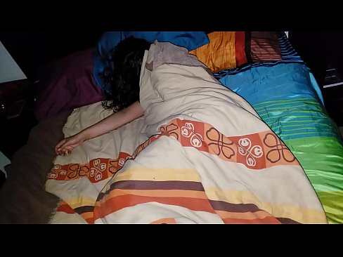 ❤️ Anak tiri berating ibu tiriné enom nalika dheweke turu. ❤️❌ Video seks ing kita% jv.justindianpornx.ru% ❌️